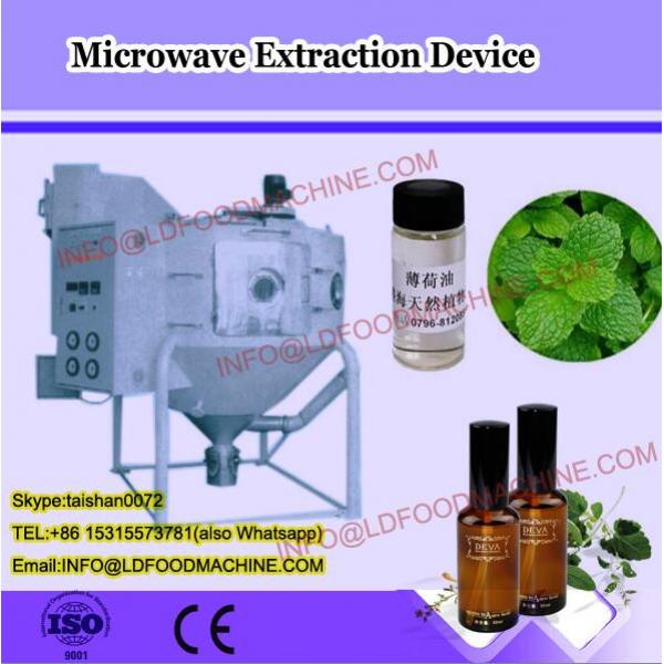 Multifunctional essential oil extracting machine